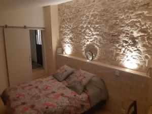 B&B / Chambre d'hôtes Suite Privée Bed and Breakfast Rue Sainte-Agnés 30900 Nîmes Languedoc-Roussillon