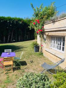 B&B / Chambre d'hôtes Sur la route des peintres 5 rue de jouy 95660 Champagne-sur-Oise Île-de-France