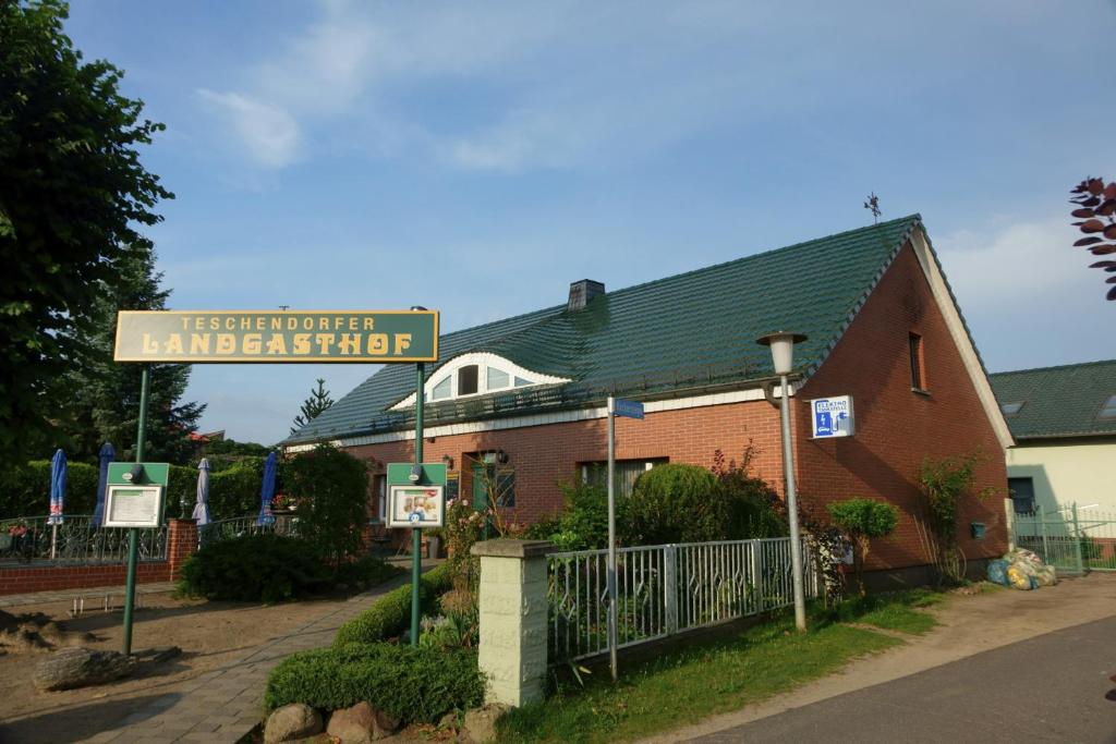 Teschendorfer Landgasthof Trift 1, 16775 Teschendorf