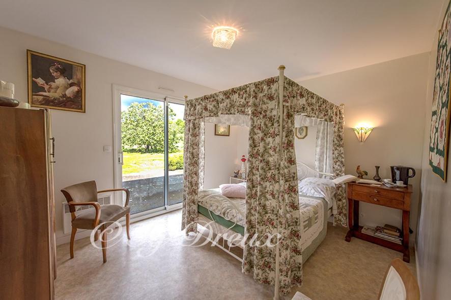 B&B / Chambre d'hôtes ty dreux ty dreux 29410 Loc-Éguiner-Saint-Thégonnec