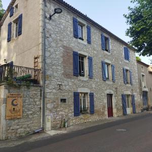 B&B / Chambre d'hôtes Un nid pour la nuit, Chambres d’hôtes Avenue de l Europe 46330 Saint-Géry Midi-Pyrénées