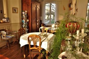B&B / Chambre d'hôtes Une halte en Puisaye 11 Rue du Lieutenant Travers 89220 Bléneau Bourgogne