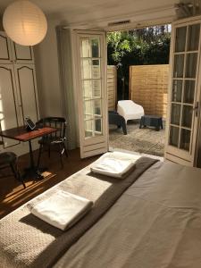 B&B / Chambre d'hôtes Une nuit sur Loire 14 Rue de Beauregard Chênehutte  Trèves Cunault 49350 Trèves-Cunault Pays de la Loire