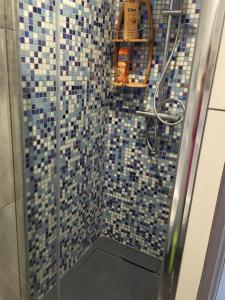 Véloce, Chambre d'Hôtes avec Salle de Bain / WC
