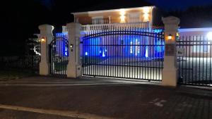 VILLA DES CHENES