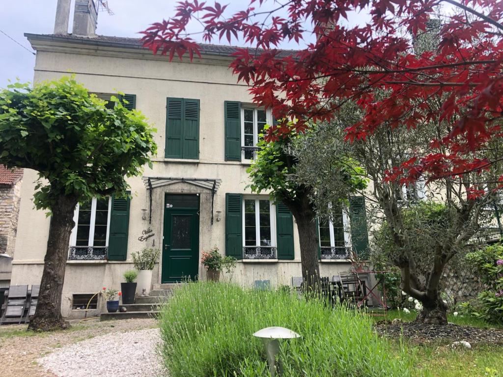 B&B / Chambre d'hôtes Villa Eugénie Melun Boulevard Chamblain 21 77000 Melun