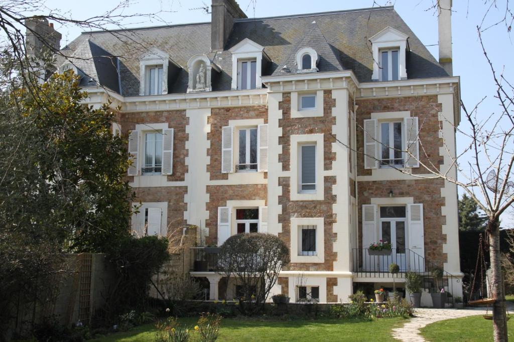 B&B / Chambre d'hôtes Villa Fleurette 14 rue Herbert Clos Neuf 35400 Saint-Malo