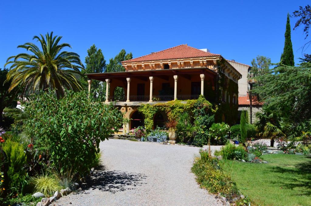 B&B / Chambre d'hôtes Villa Lafabregue 15 Avenue Louis Prat 66500 Prades