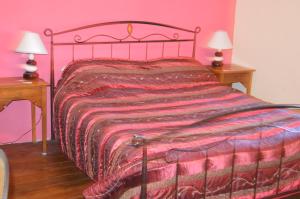 B&B / Chambre d'hôtes Villa Lafabregue 15 Avenue Louis Prat 66500 Prades Languedoc-Roussillon