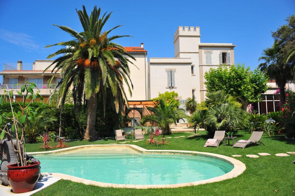 B&B / Chambre d'hôtes Villa Valflor chambres d'hôtes et appartements 13 Boulevard Molinari 13008 Marseille