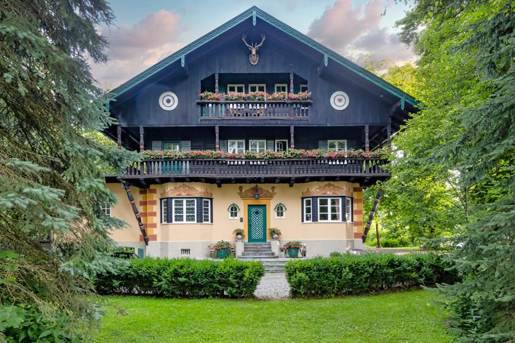 Villa Zollhaus Bed & Breakfast Dorfstraße 1 Villa Zollhaus, 86842 Türkheim