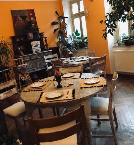 B&B / Chambre d'hôtes Vivo-Vino Bahnhofstr. 19 67256 Weisenheim am Sand Rhénanie-Palatinat