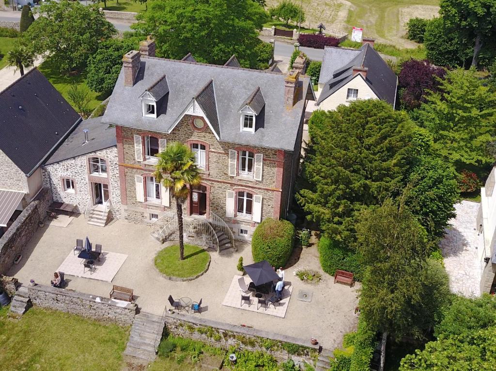 B&B / Chambre d'hôtes Vue sur la Rance 5-7 rue des Grippais, La Hisse 22100 Saint-Samson-sur-Rance