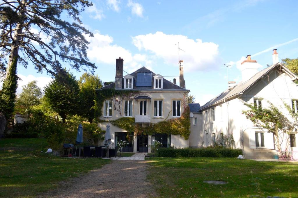 B&B / Chambre d'hôtes ZenBreak Sous les Toits 130 Levée de la Chevauchée 45650 Saint-Jean-le-Blanc