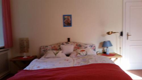 Zimmer mit Teichblick