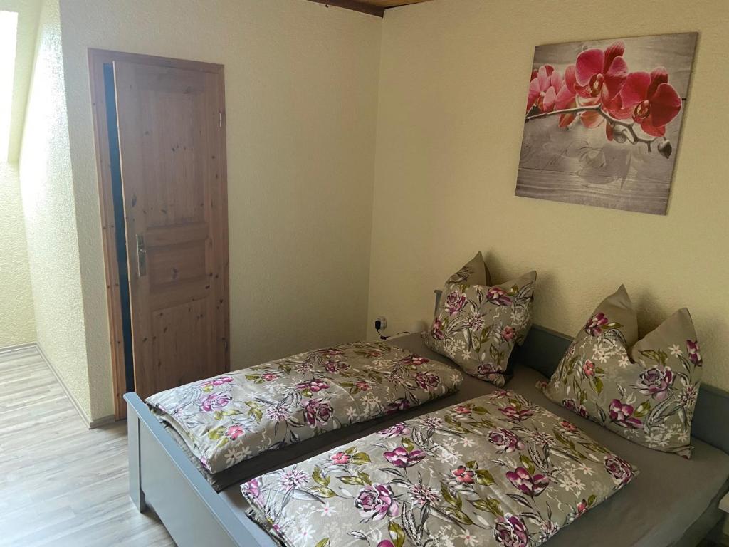 B&B / Chambre d'hôtes Zimmervermietung Graupner Hainichener Straße 8 09661 Rossau