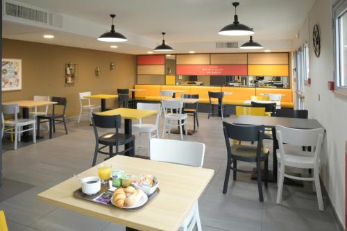 B&B HOTEL Angoulême Le Gond-Pontouvre france