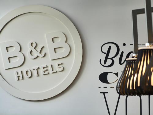 B&B HOTEL Blois Vineuil france