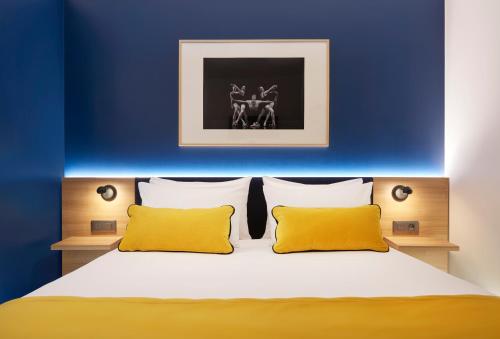 B&B HOTEL Paris 17 Batignolles Paris france