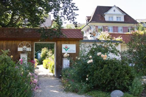 B&B / Chambre d'hôtes B&B Rosenliebe Steigstr. 6 Niedereschach