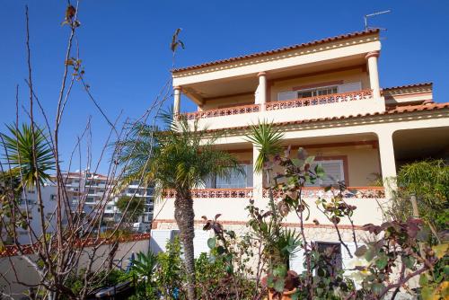 B47 - Walkway Beachview Place Lagos portugal