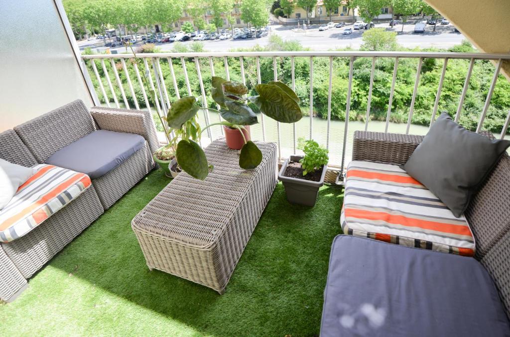 Appartement Balcon sur Canal 2 Rue Crozals, 11000 Carcassonne