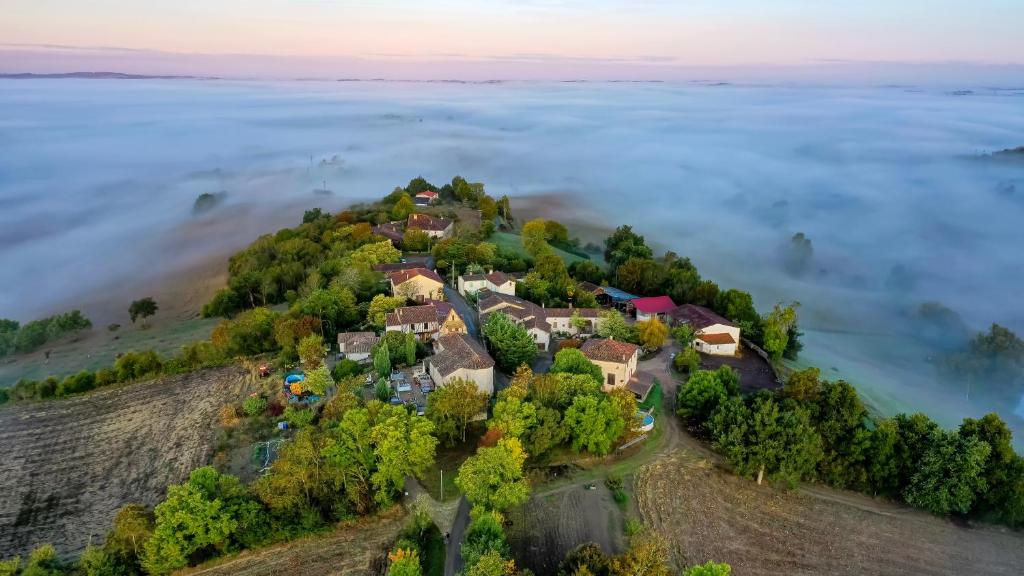 B&B / Chambre d'hôtes Barbonvielle Astaffort Barbonvielle, 47220 Astaffort