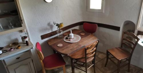 Appartement BARGEMON : Petit cocon frais dans charmant village Place de la Mairie Bargemon