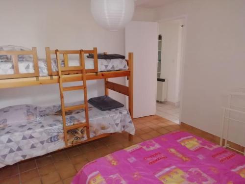 Maison de vacances Bas de villa avec jardin privatif et vue dégagée 6 Rue de la Colline Laroque-des-Albères