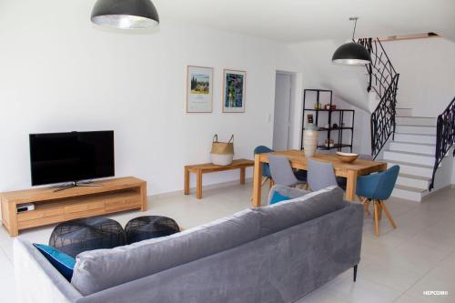 BASTIDE 9 La Fare-les-Oliviers france