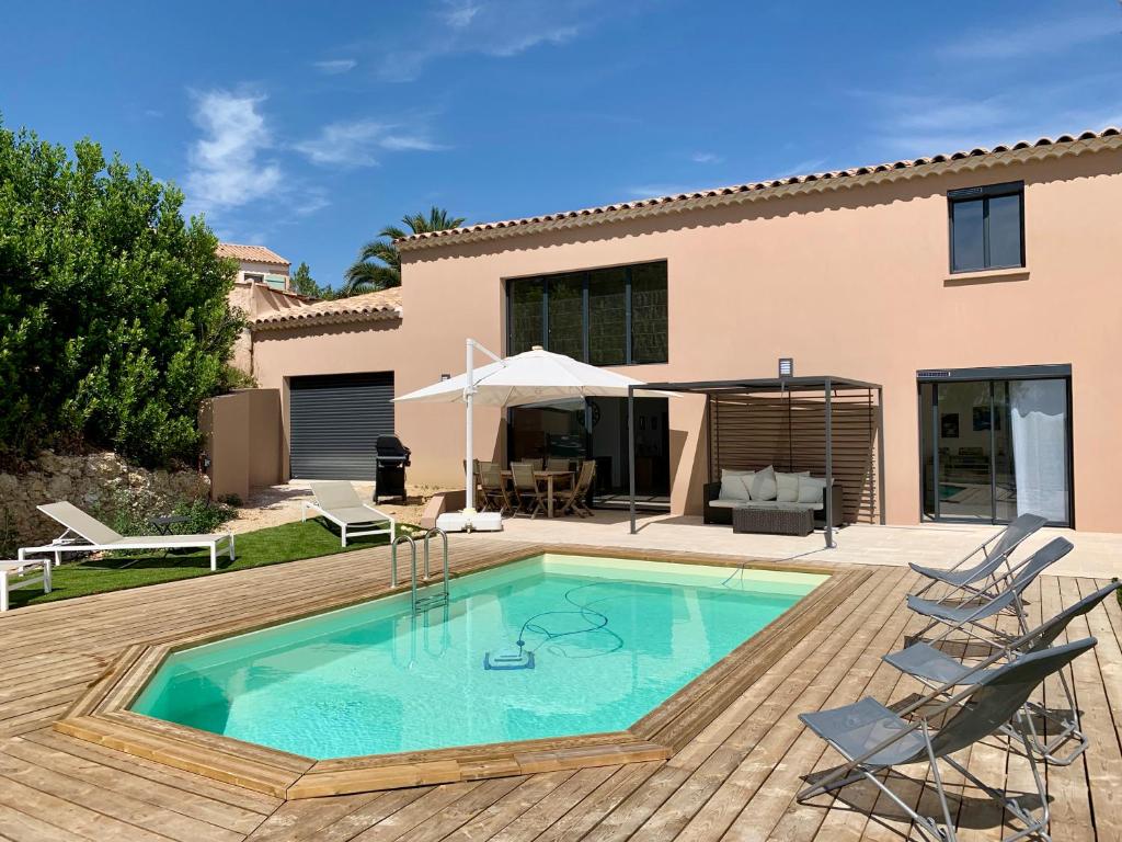 Villa Bastide de Font Vert Au fond , à droite 2427 Ancien Chemin de Toulon, 83110 Sanary-sur-Mer