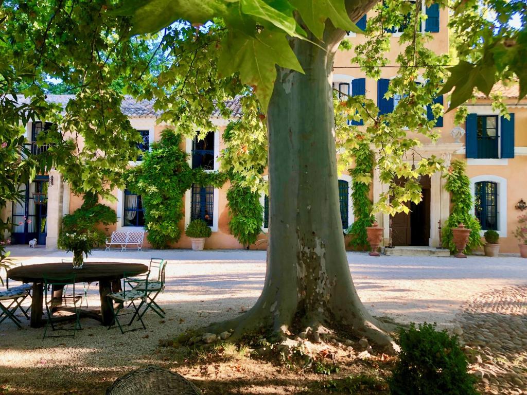 Maison d'hôtes Bastide du régent 4284 Route des Vigneres, 84250 Le Thor