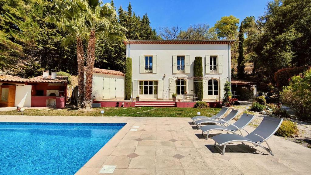 Villa Bastide MARIENRI by Booking Guys 495 Route des Maquisards, 06670 Saint-Martin-du-Var