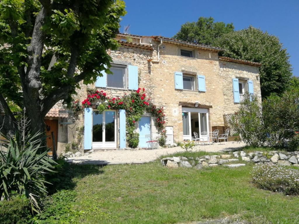 Maisons de vacances Bastide Provençale Les Mûriers d'Engaspaty 495 chemin engaspaty méridional 495 chemin engaspaty méridional, 83440 Seillans