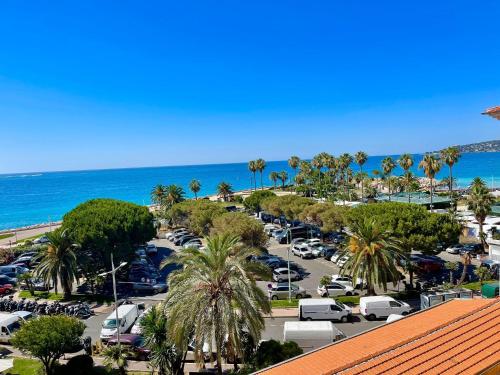 Appartement Bastion, idéalement placé, luminosité, vues mer 13 Rue du Bastion Menton