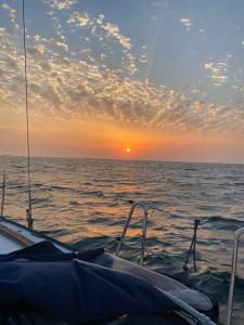 Amazing Experiences- Sunset and Stay