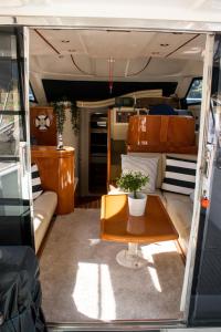 AQUADOURO Yacht RADAMES - Sleep Boat Experience