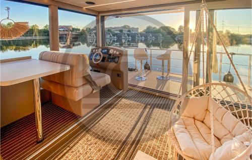 Awesome ship-boat in Havelsee with 2 Bedrooms