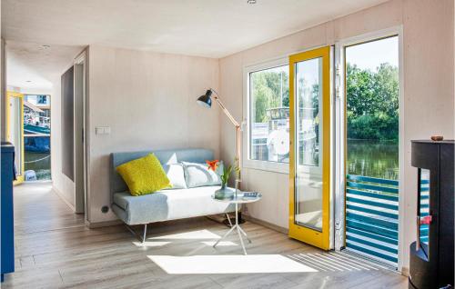 Awesome ship-boat in Havelsee with 2 Bedrooms