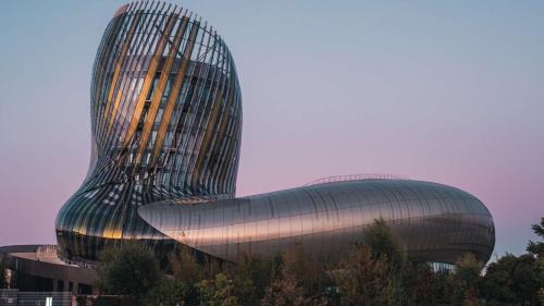 Bâteau cocoon au bassin des lumières