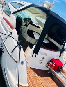 Bateau-hôtel Bateau Prestige Village Naturiste BAT B APPT 435 4 avenue de port Ambonne, RESIDENCE PORT SOLEIL 34300 Le Cap d\'Agde Languedoc-Roussillon