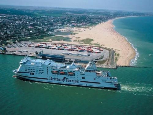 Bateau-hôtel Bateaux Corbilo détente et relaxation Esplanade Eric Tabarly 14150 Ouistreham Normandie