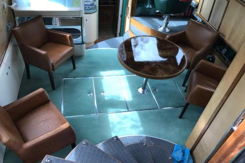 DUFTON YACHT FOR 2-4 PEOPLE Mâcon