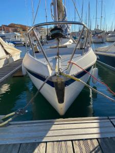 Bateau-hôtel EVASION UNIQUE SUR NOTRE VOILIER AU CAP D AGDE Quai Di Dominico 34300 Le Cap d\'Agde Languedoc-Roussillon