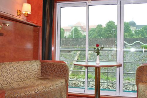 Fairtours Hotelschiff Rhein Prinzessin