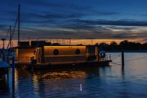 Hausboot Fjord Polaris mit Biosauna in Barth