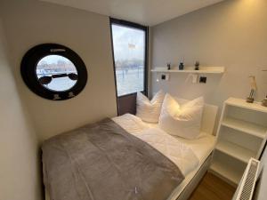 Hausboot Fjord Vineta mit Biosauna in Barth