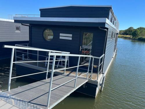 Hausboot Fritz im Wangermeer