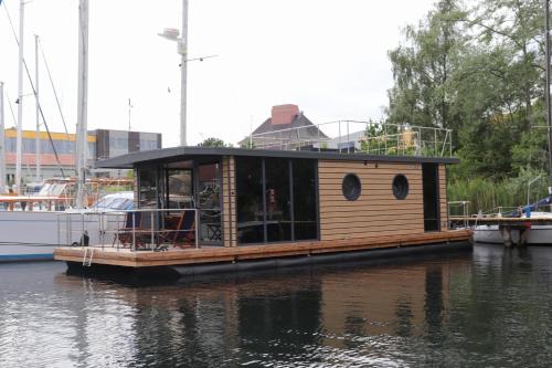Houseboat Lina, Flensburg