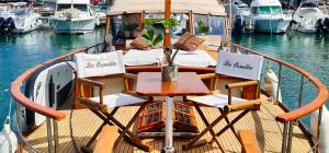 La Ornella - Location bateau à quai de Thierry Bourgait